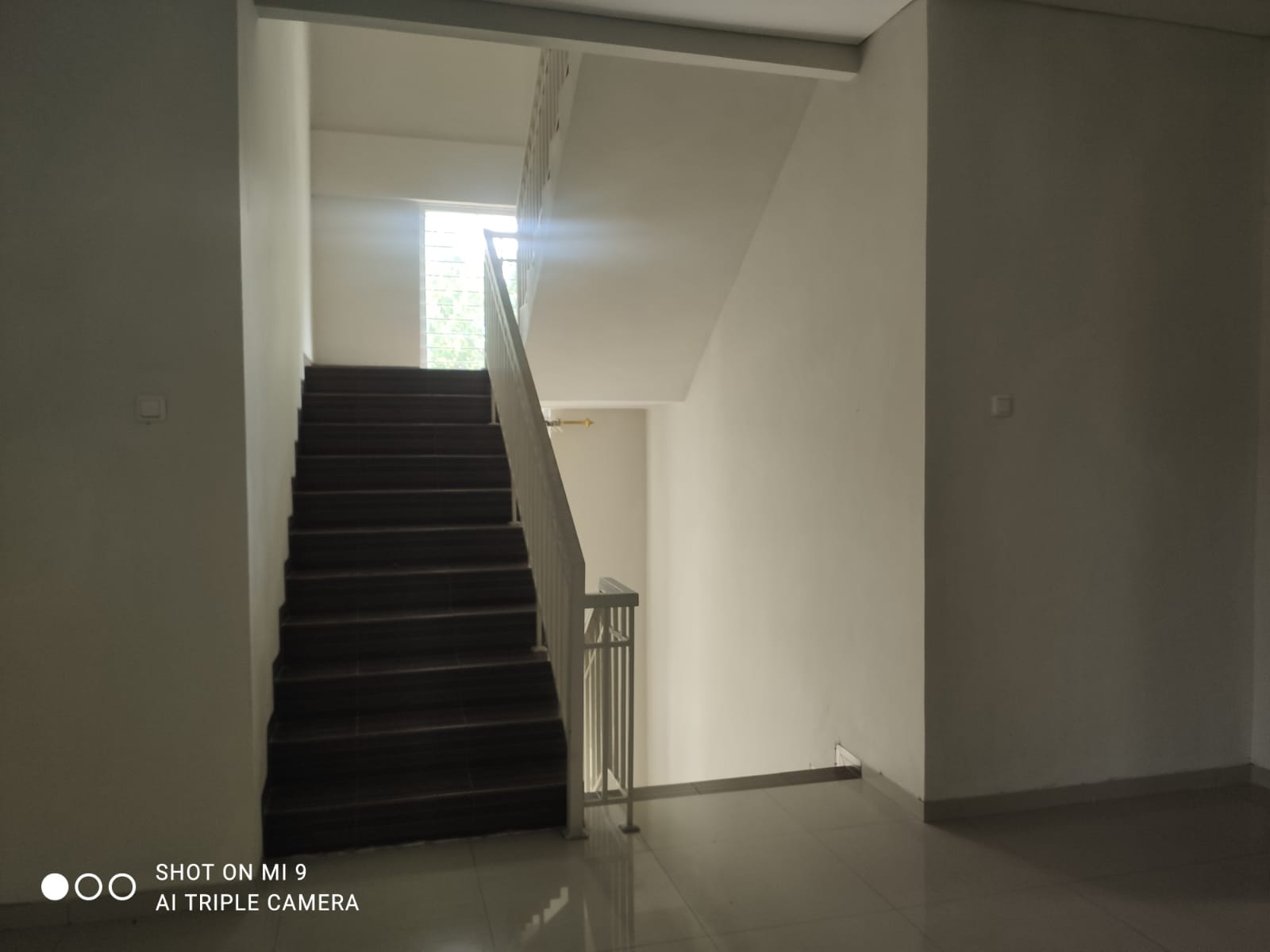Disewakan Rumah di Taman Napoli Lippo Cikarang